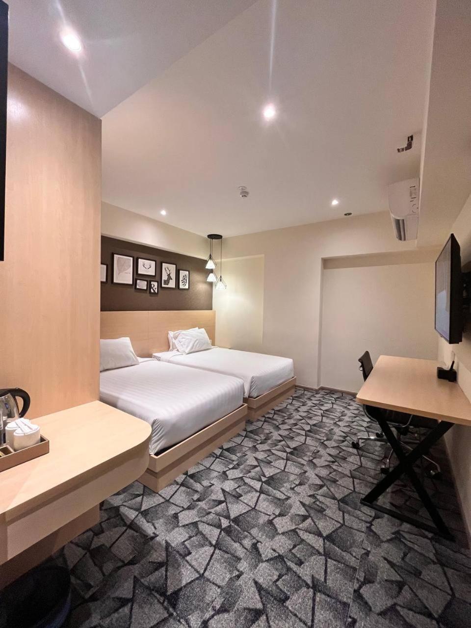 Superior Twin Room No Window
